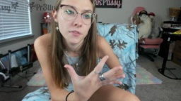 Pr3ttyp1nkpussy  06-08-2020